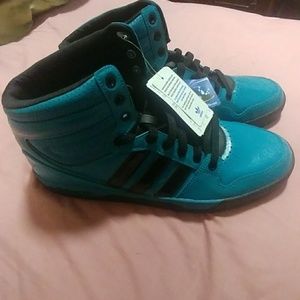 Adidas High tops, Mens court Attitude Originals